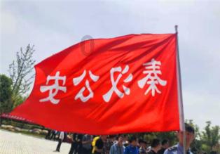 开上复兴号的“惹解”